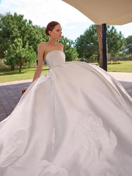 Carthy by Pronovias size 12 - Image 3