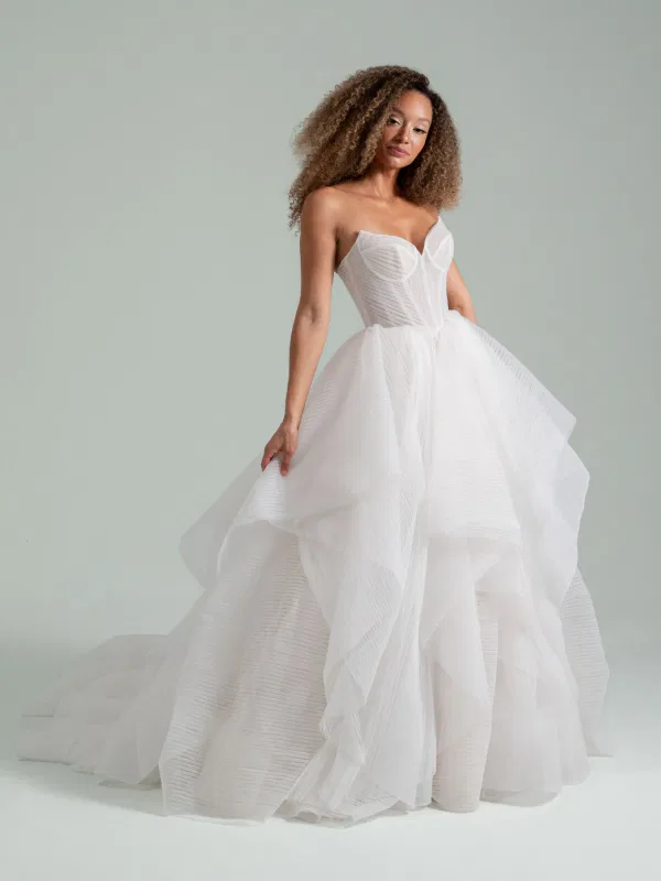 Once I was a Swan by Hayley Paige Size 10/12 - Image 2
