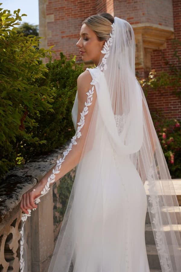 Statement Matte Lace Applique Train Veil - Image 3