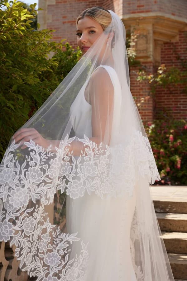 Statement Organza Lace Edge Veil